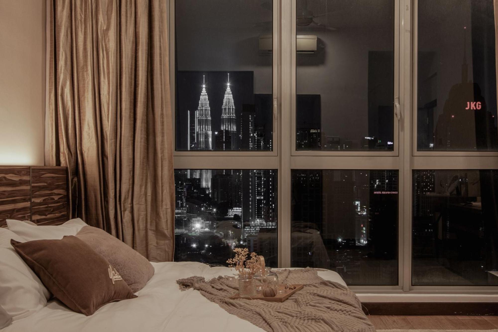 Suites & Residences @ Regalia By Plc Kuala Lumpur Esterno foto